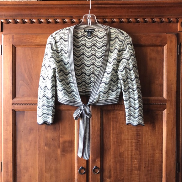 Club Monaco tie-front cropped sweater - Picture 1 of 9